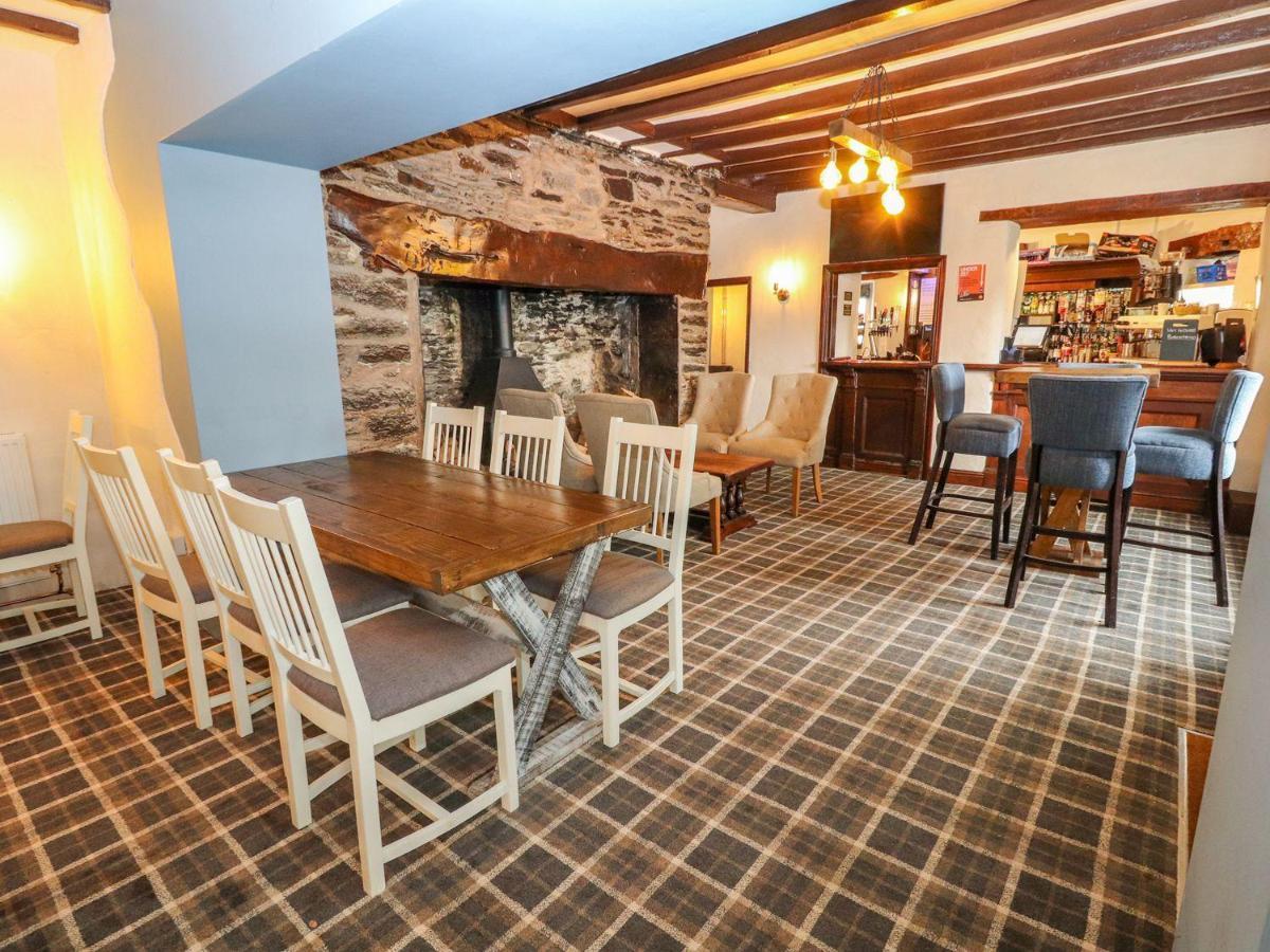 The Blue Lion Hotel Cynwyd Exterior foto